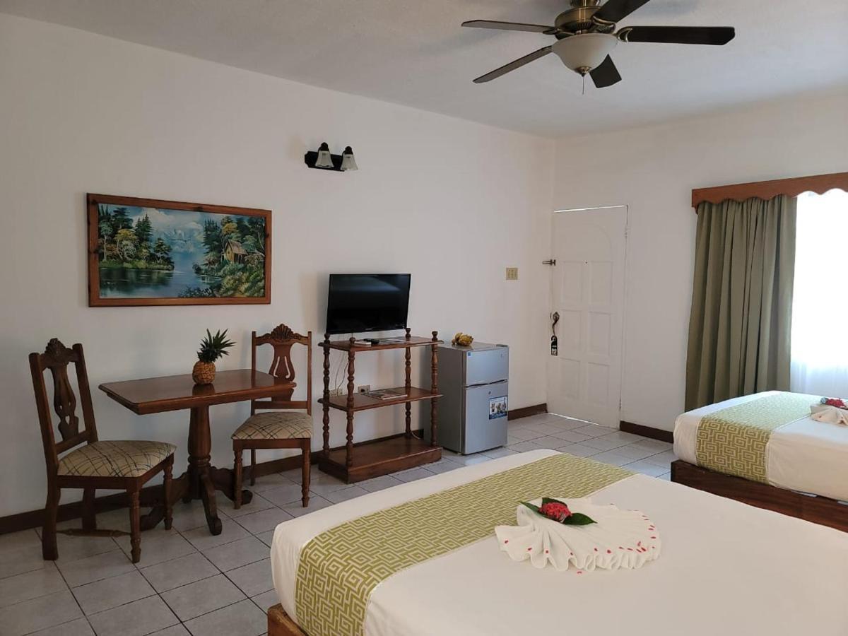 Merrils Beach Resort II Negril Exterior photo