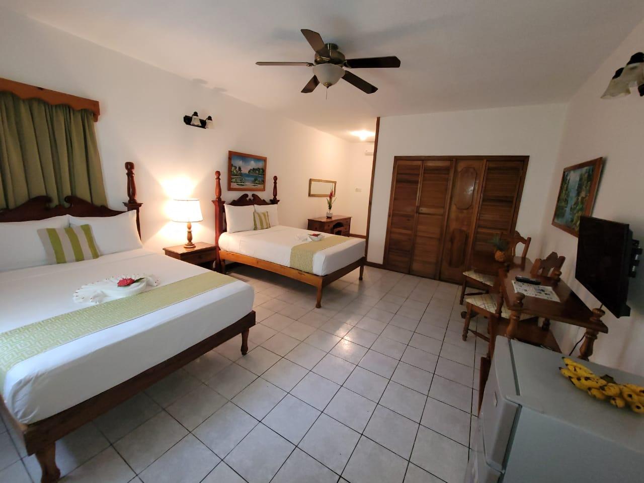 Merrils Beach Resort II Negril Exterior photo