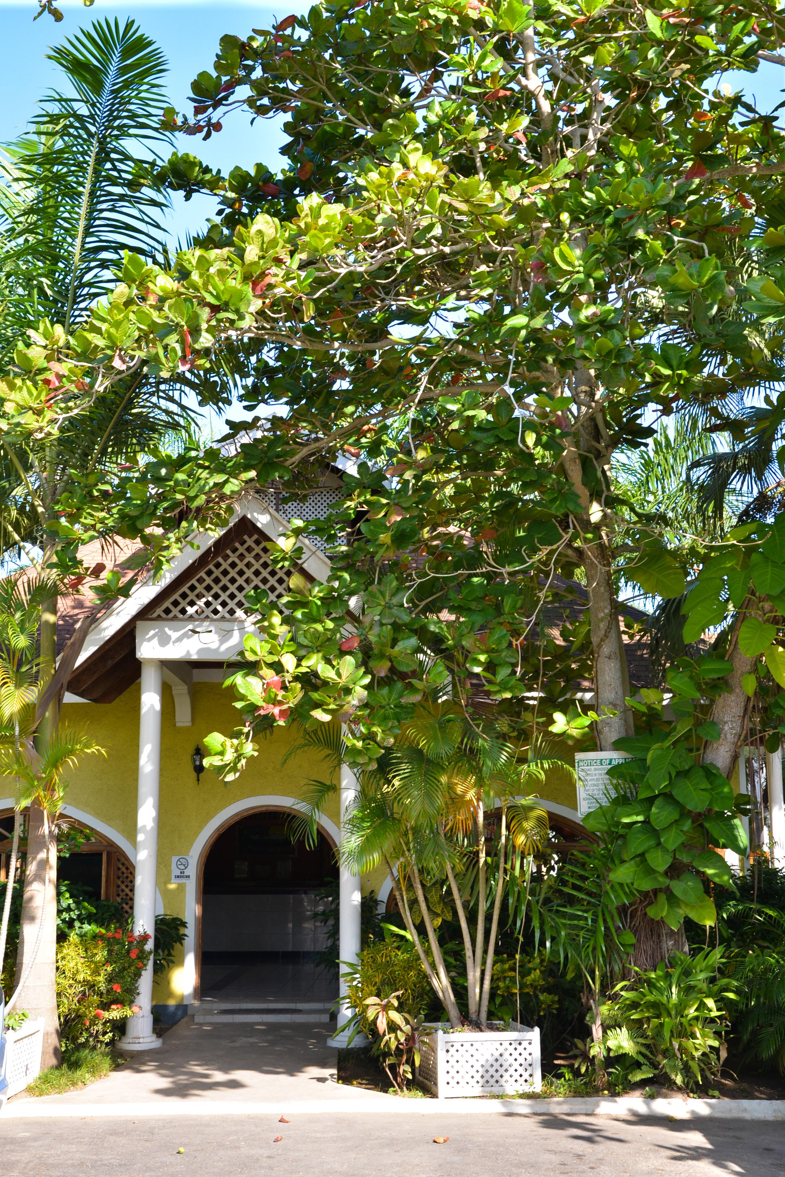 Merrils Beach Resort II Negril Exterior photo