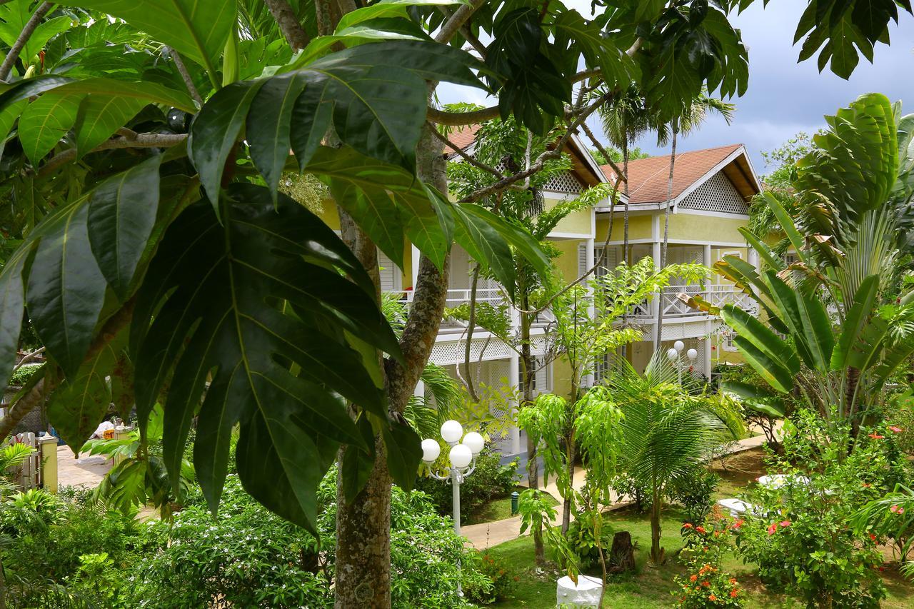 Merrils Beach Resort II Negril Exterior photo